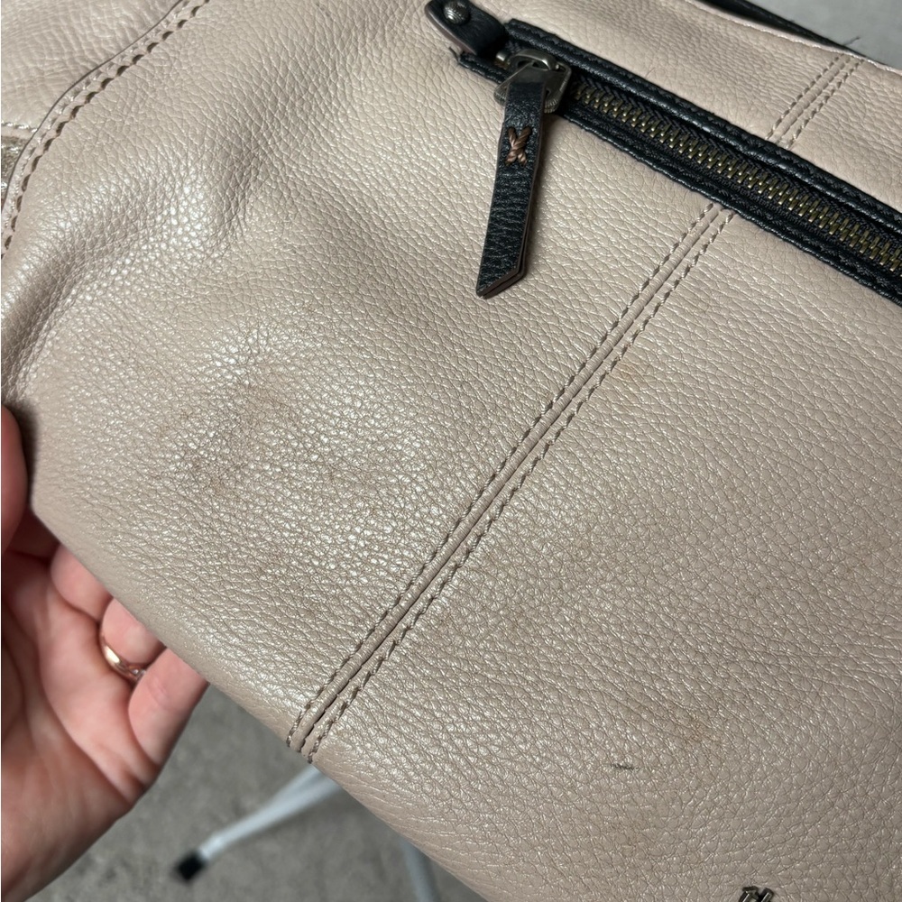 The Sak Kendra Pebbled Leather Hobo Shoulder Bag in Light Beige with Black Trim - Picture 13 of 13
